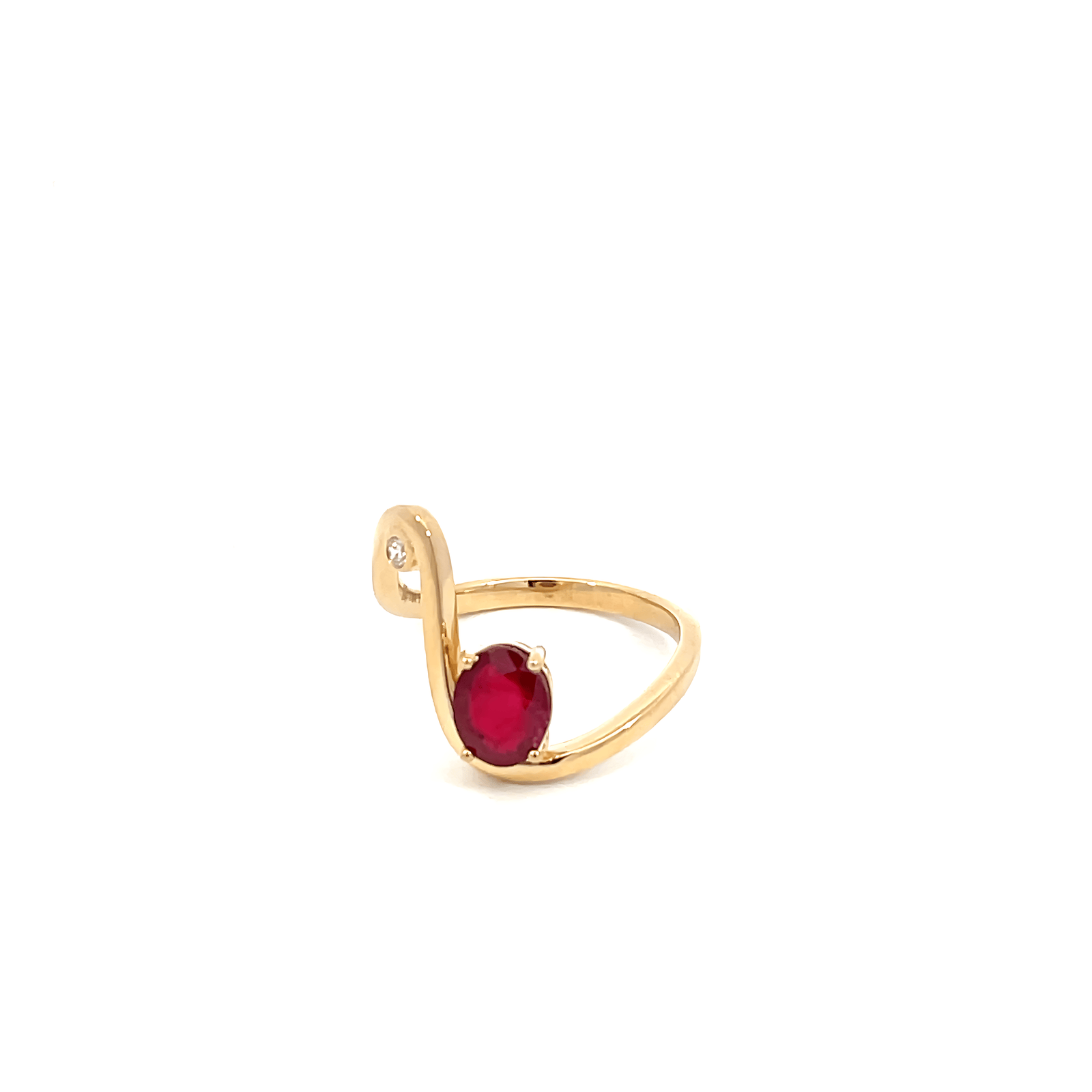 18KT Yellow Gold Ring with 1.49 Carat Mozambique Ruby and Diamond