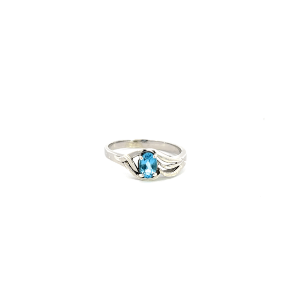 9K White Gold Ring with Oval Blue Topaz