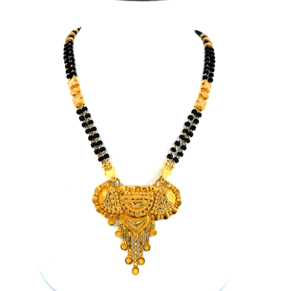 22 KT Yellow Gold Mangalsutra With Black Beads 45cm With Hook Clasp