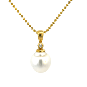 18K Yellow Gold Pendant with Cultured South Sea Baroque Pearl 10.9mm and Round Diamond 0.03 Carat