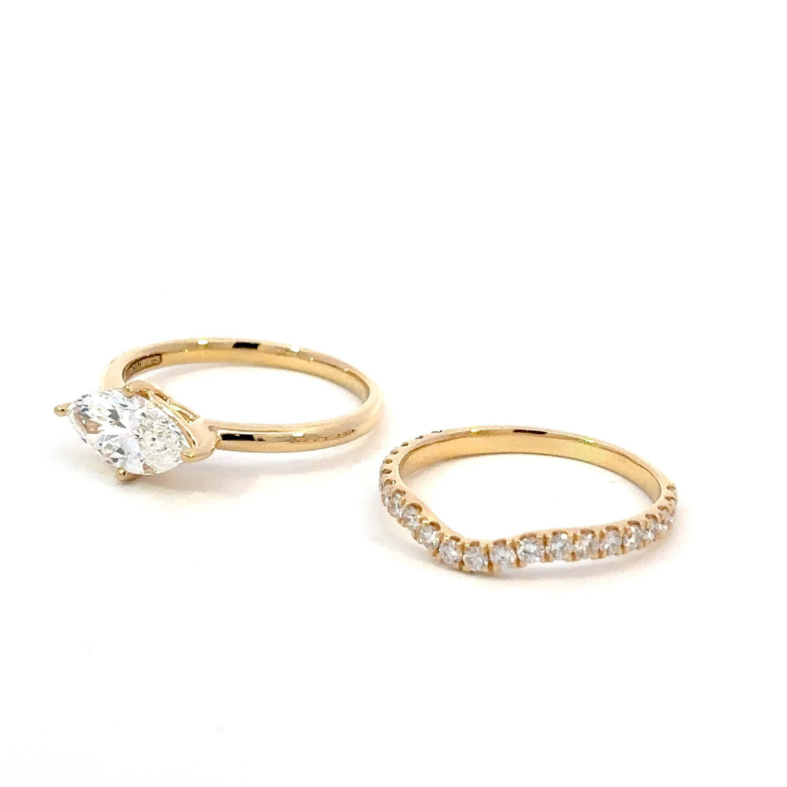 18K Yellow Gold Pair Rings with Lab Grown Marquise cut Diamond 1.20ct and 22 Round Diamonds TDW 0.47ct - Image 3