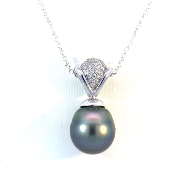 18K White Gold Pendant with Tahitian Pearl 11.5mm and 28 Round Diamonds TDW 0.17 Carat