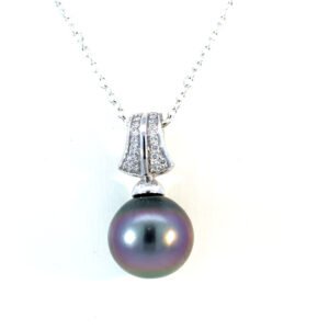 18K White Gold Pendant with Tahitian Pearl 11-12mm and 18 Round Diamonds TDW 0.09 Carat