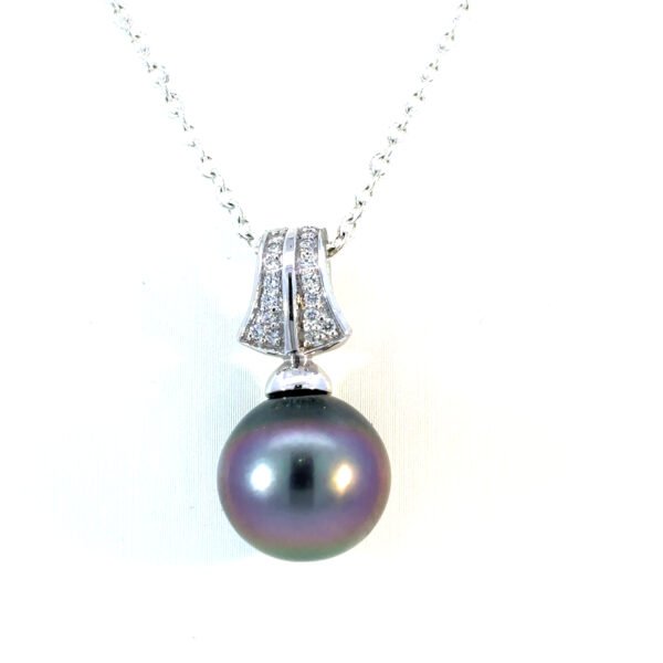 18K White Gold Pendant with Tahitian Pearl 11-12mm and 18 Round Diamonds TDW 0.09 Carat