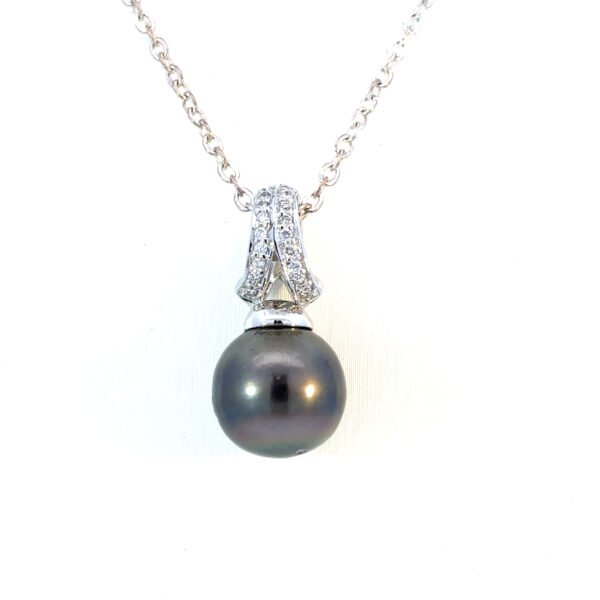 18K White Gold Pendant with Tahitian Pearl 9-10mm and 18 Round Diamonds TDW 0.09 Carat