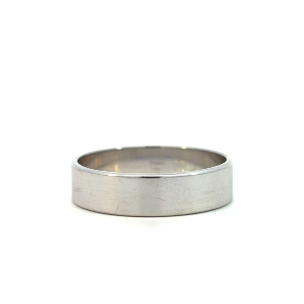 9K White Gold Wedding Ring (Ring size Y)