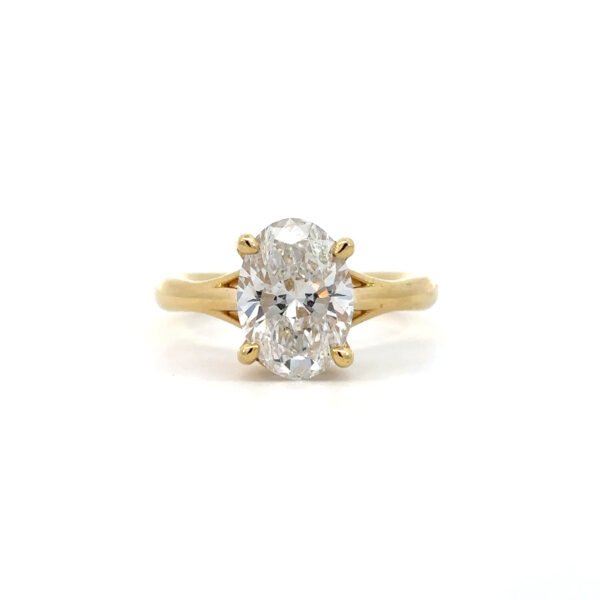 18K Yellow Gold Ring Lab Grown Oval Diamond 3.10 Carat