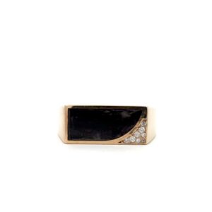 9K Yellow Gold Ring Soectrum Signet with Diamonds