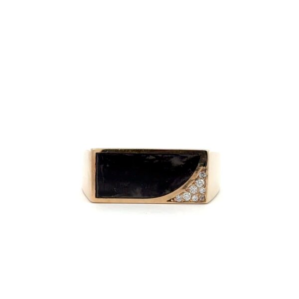 9K Yellow Gold Ring Soectrum Signet with Diamonds