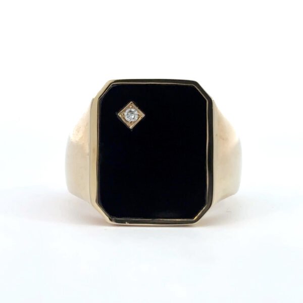 9K Yellow Gold Onyx Ring with Round Diamond 0.01 Carat