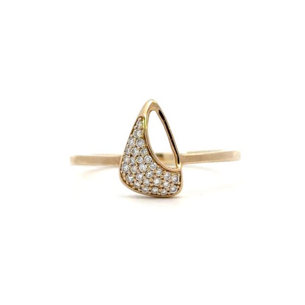 18K Yellow Gold Ring with 29 Round Lab Grown Diamonds TDW 0.10 Carat