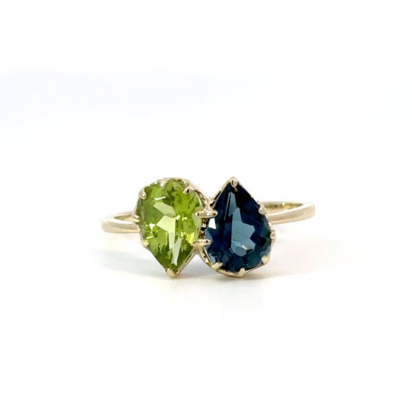 9K Yellow Gold Ring with Pear cut Peridot 1.22 Carat and London Topaz 1.32 Carat