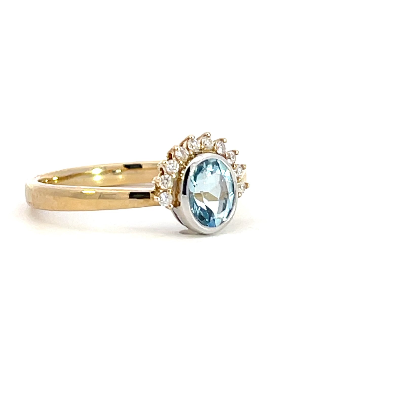 9K Yellow & White Gold Ring Round Aquamarine 0.5 Carat Round Diamonds TDW 0.08 Carat - Image 3