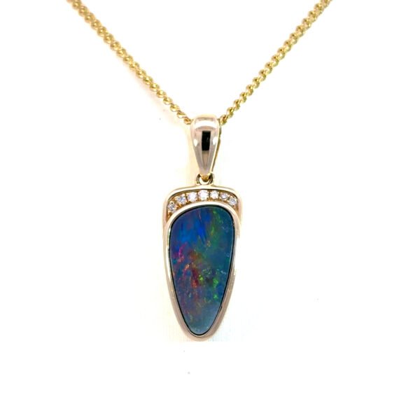 14K Yellow Gold Pendant with Doublet Opal 1.74 Carat and 7 Round Diamonds TDW 0.026 Carat