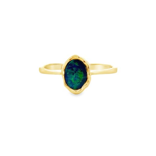 14K Yellow Gold Ring with Oval shaped Doublet Opal 0.62 Carat
