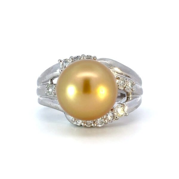 18K White Gold Cultured South Sea Pearl Ring with 12 Round Diamonds TDW 0.44 Carat