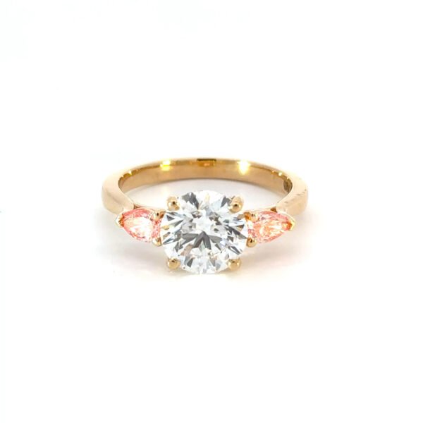 18K Yellow Gold Ring with Round Lab Grown Diamond 2.0ct and 2 Pear cut Pink Diamonds TDW 0.45 Carat