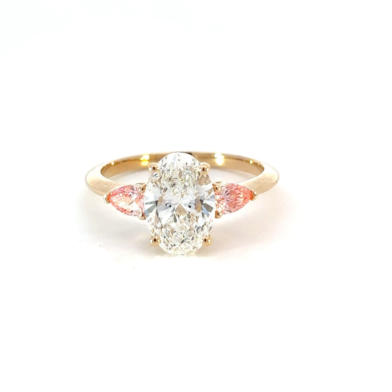 18K Yellow Gold Ring with Oval Lab Grown Diamond 2.03ct and 2 Pear cut Pink Diamonds TDW 0.4 Carat