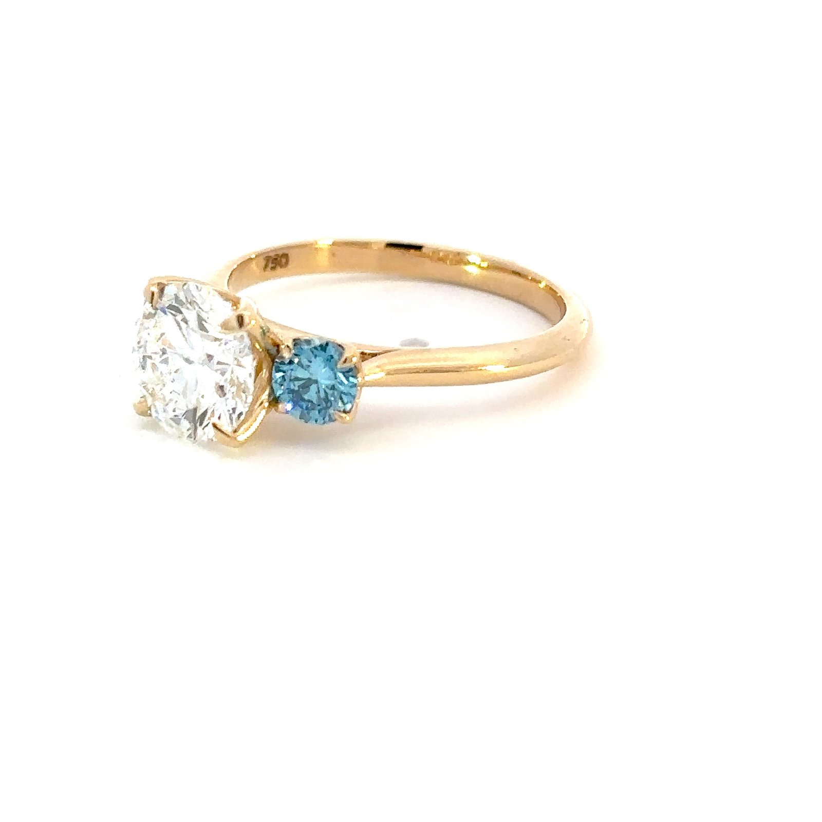 18K Yellow Gold Ring with Round Lab Grown Diamond 2.0ct and 2 Round Blue Diamonds TDW 0.67 Carat - Image 2