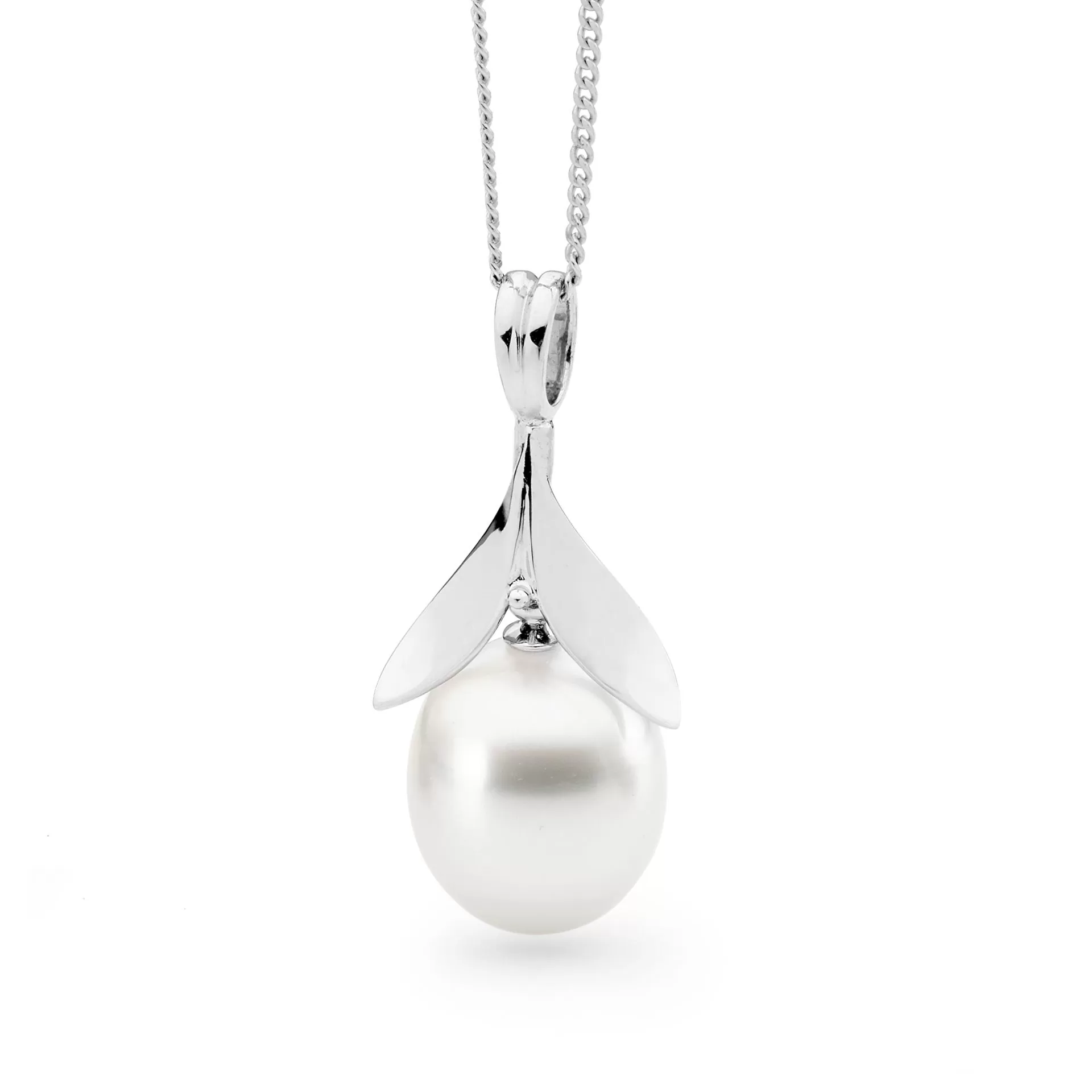 Allure Pearls necklace