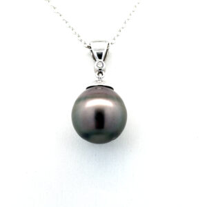 18K White Gold Pendant Cultured Tahitian Pearl 13-14mm and 1 Round White Diamond 0.03 Carat
