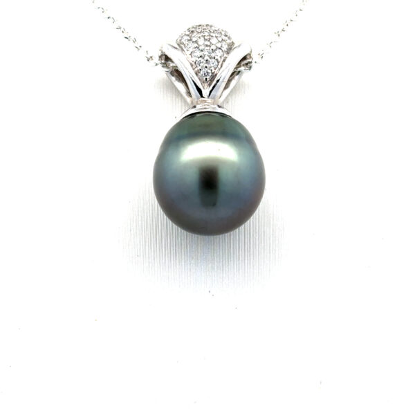18K White Gold Pendant Black Tahitian Pearl 11.5mm and 28 Round White Diamonds TDW 0.17 Carat