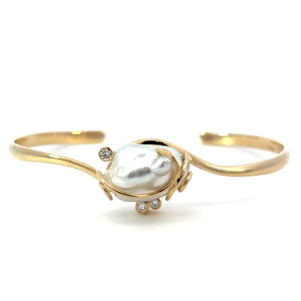 9K Yellow Gold Adjustable Bangle with Keshi Pearl and Diamonds