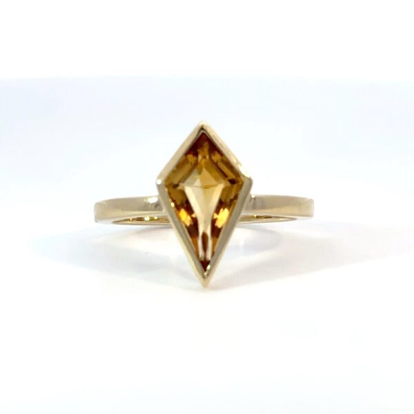 9K Yellow Gold Ring Citrine 1.25 Carat