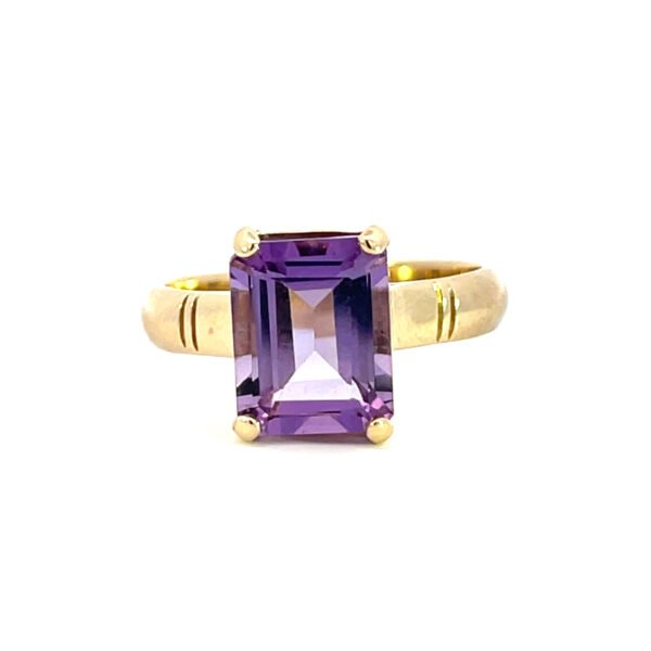 9K Yellow Gold Amethyst Ring