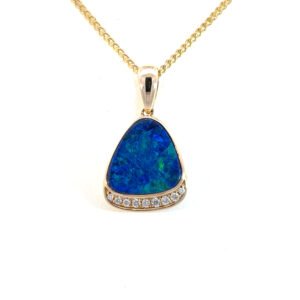 14K Yellow Gold Pendant with Doublet Opal 1.67 Carat and 9 Round Diamonds TDW 0.048 Carat