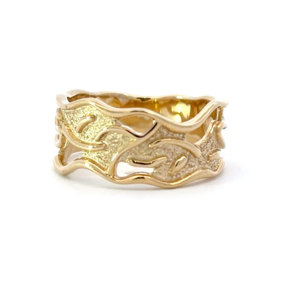 9K Yellow Gold Lava style Filigree Ring (Ring Size Q)