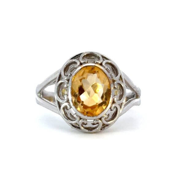 9K White Gold Ring with Oval Citrine 1.7 Carat