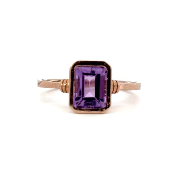 9K Rose Gold Ring with Emerald cut Amethyst 1.67 Carat