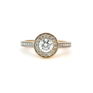 18K Yellow Gold Ring with 33 Round White Diamonds TDW 0.82 Carat
