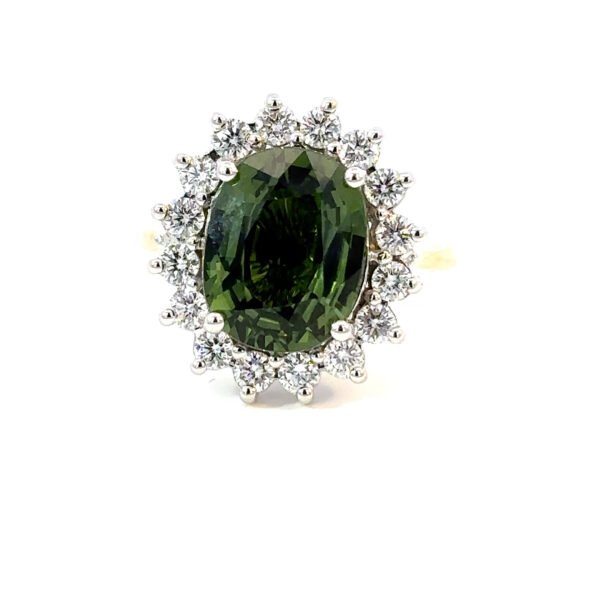 18K Yellow Gold Ring Oval Green Sapphire 5.28 Carat Round White Diamonds TDW 0.82 Carat
