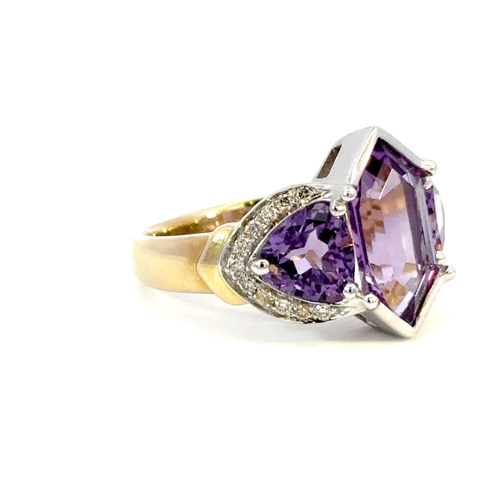9K Yellow Gold Ring Multi-shaped Amethyst TCW 5.16 Carat White Diamonds TDW 0.17 Carat - Image 3