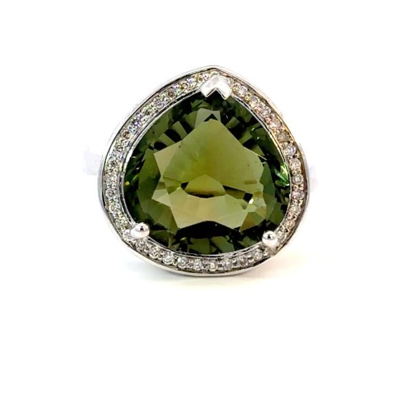 9K White Gold Ring Green Tourmaline 9.02 Carat White Diamonds TDW 0.19 Carat