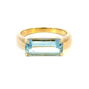 9K Yellow Gold Ring Aquamarine 2.85 Carat